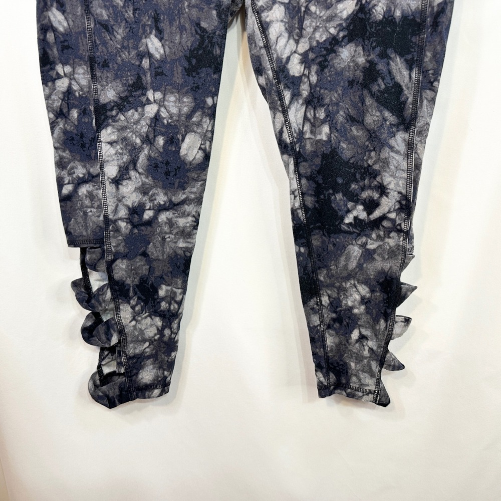 Lane Bryant Plus Size 18/20 Leggings Gray Cropped Strappy Livi Workout 1194 - Picture 4 of 6